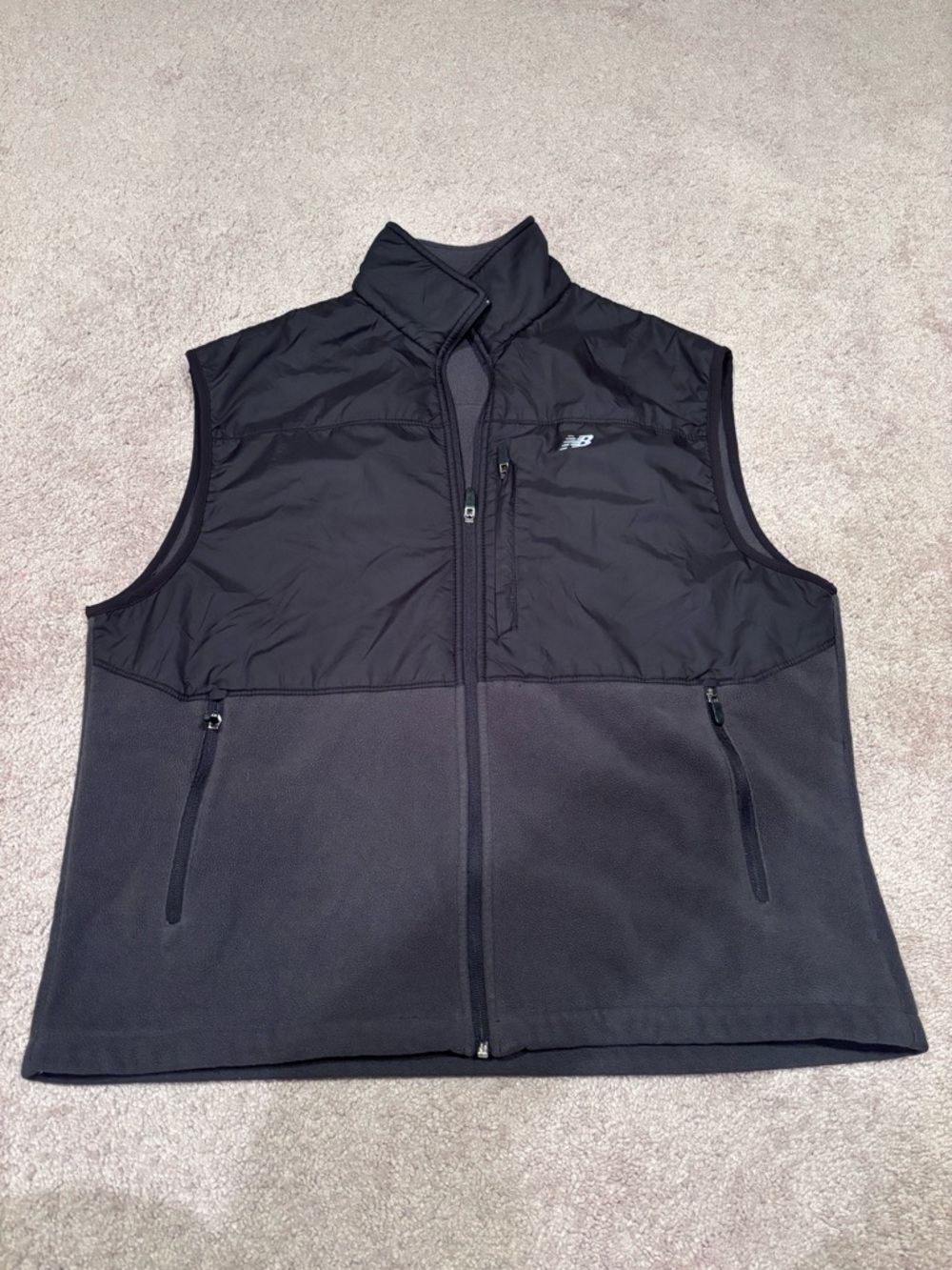 New Balance Men's Black Two-Tone Hybrid Vest